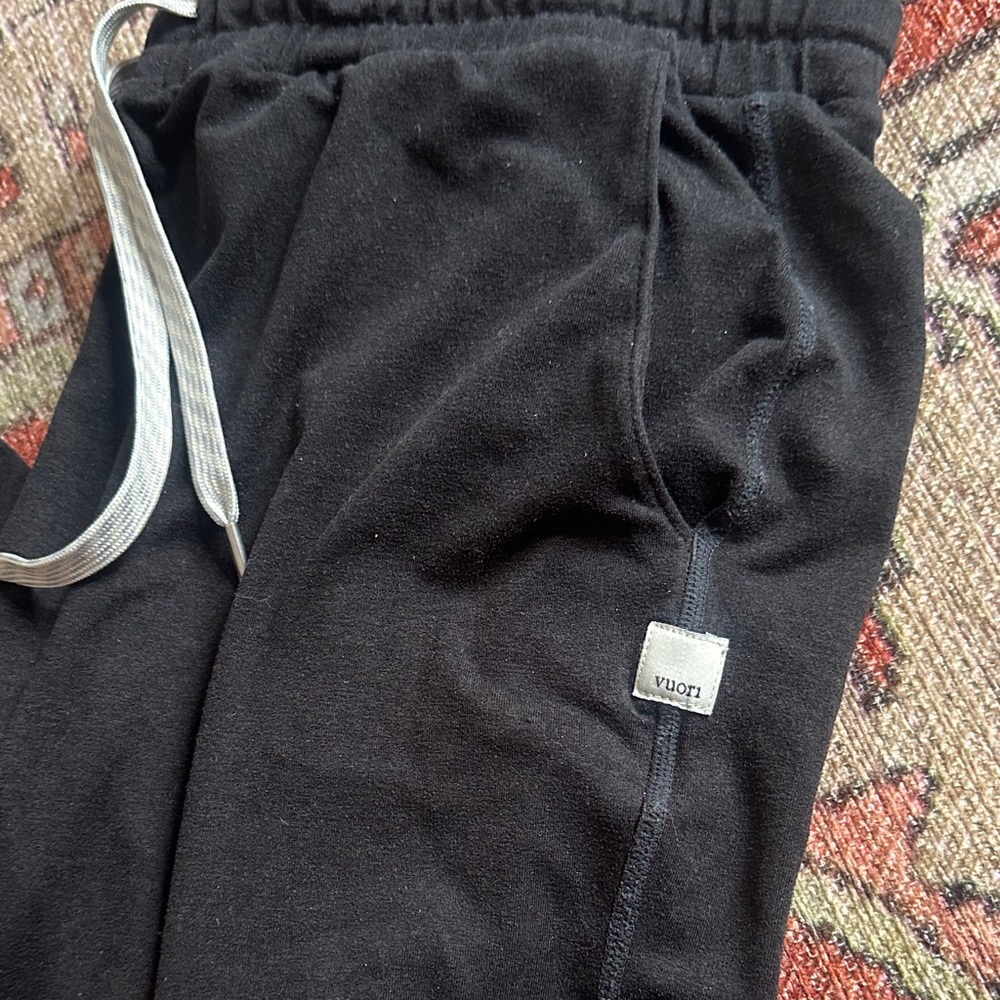 Vuori Black Joggers with White Drawstring - Picture 2 of 3